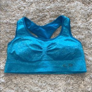 sports bra